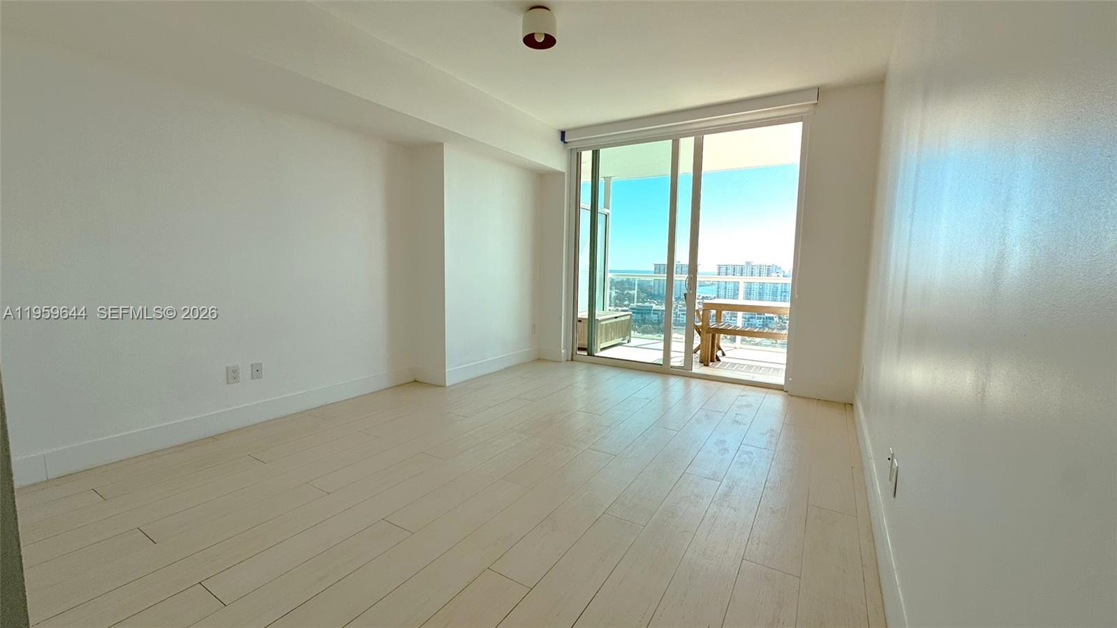 image 400 Sunny Isles21