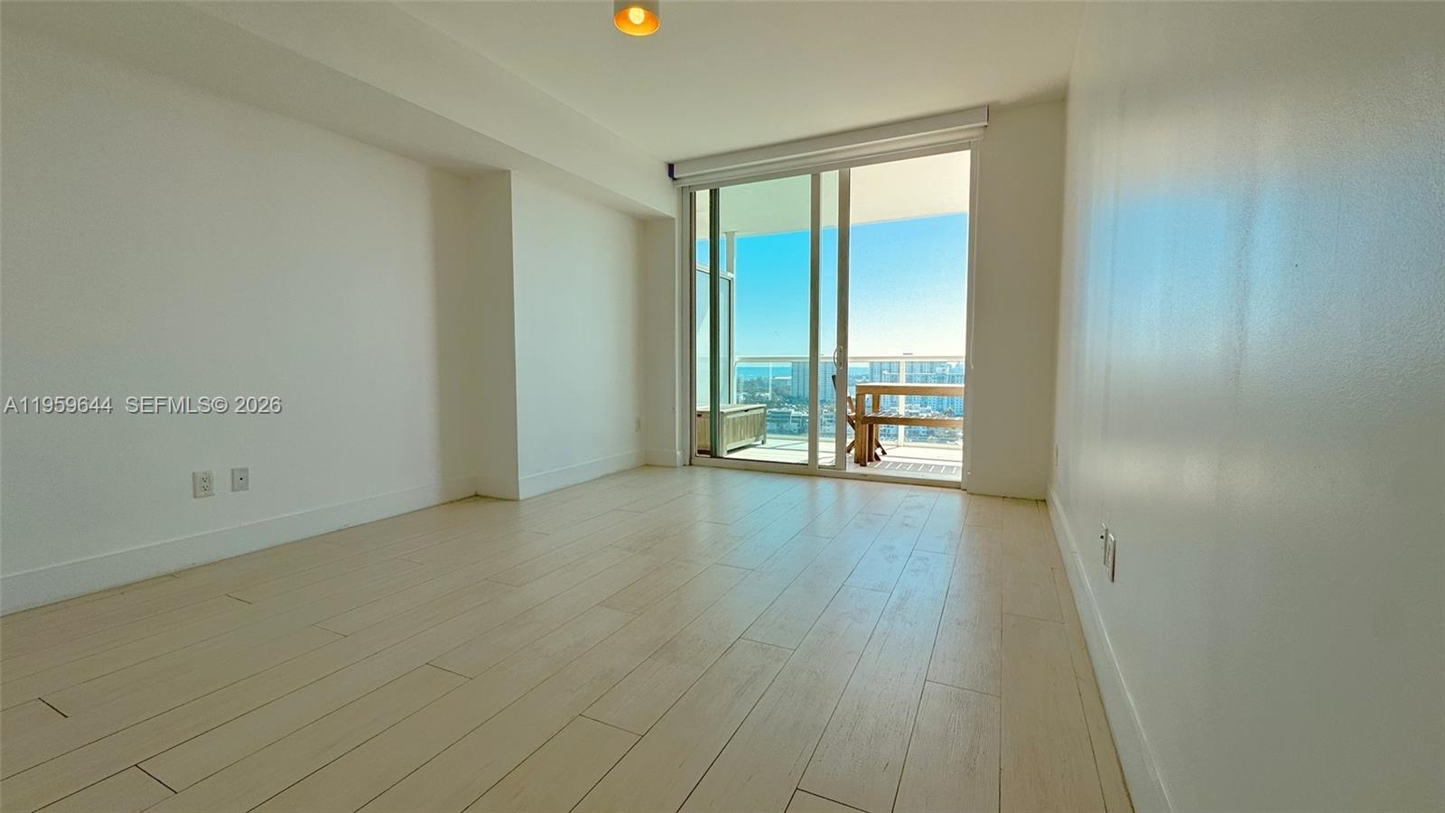 image 400 Sunny Isles24
