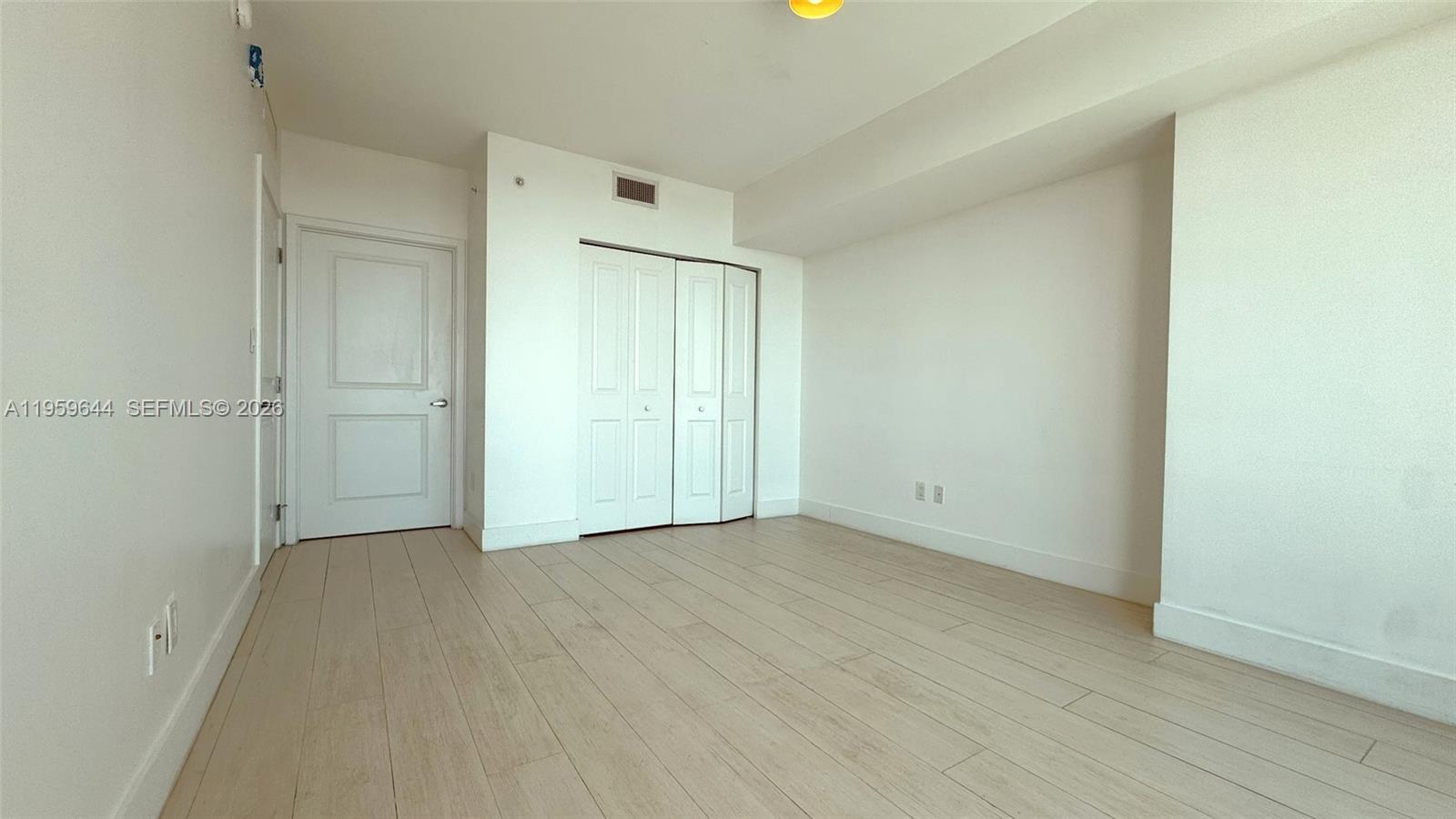 image 400 Sunny Isles25