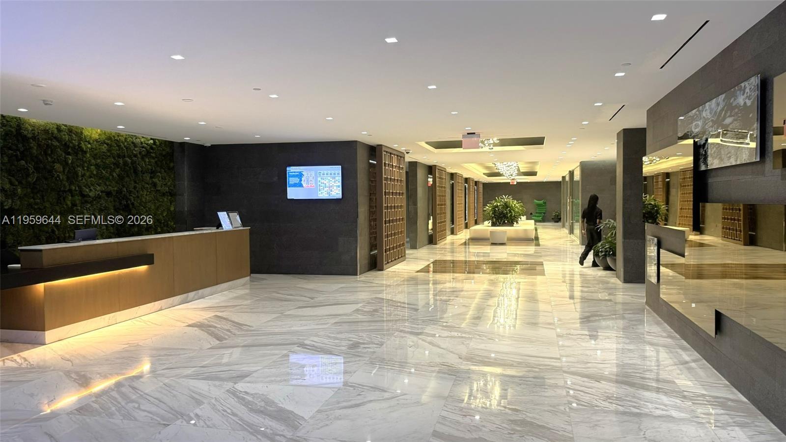 image 400 Sunny Isles44