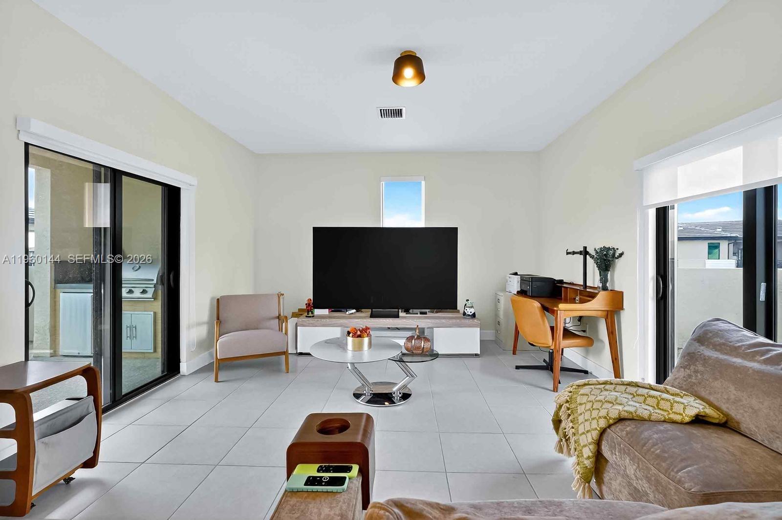 4426 NW 83rd Pkwy Doral, FL 33166