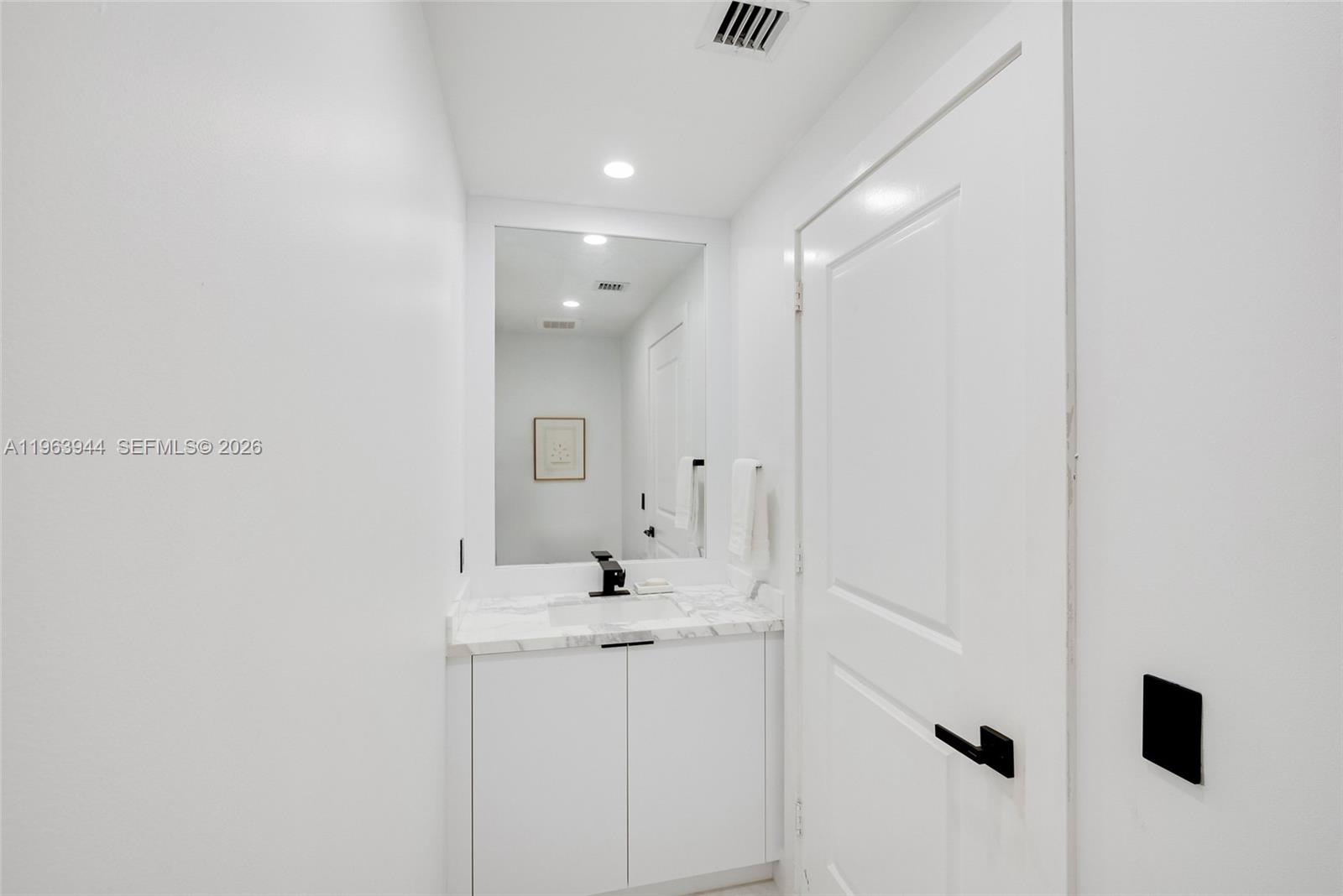 315 NE 3rd Ave #1909 Fort Lauderdale, FL 33301