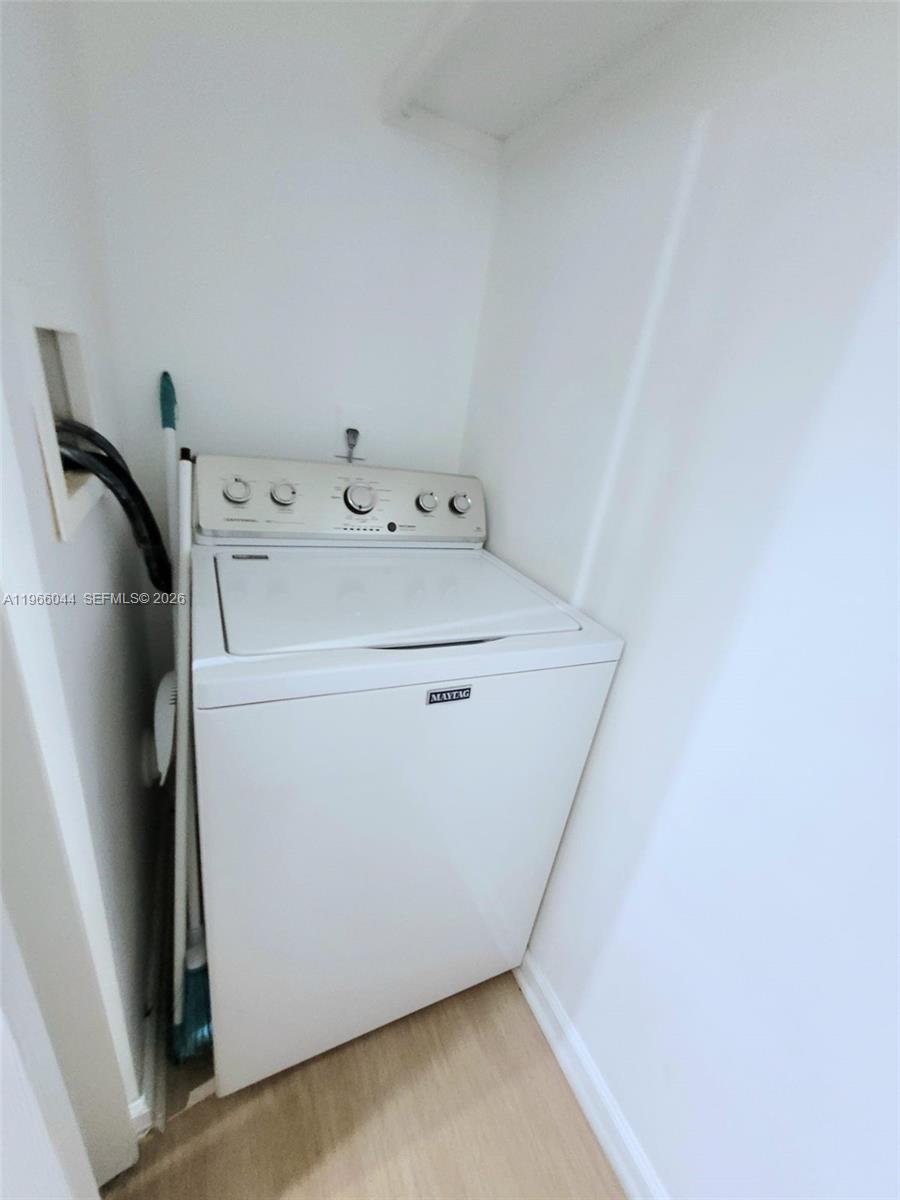 image Porto Bellagio Condo11