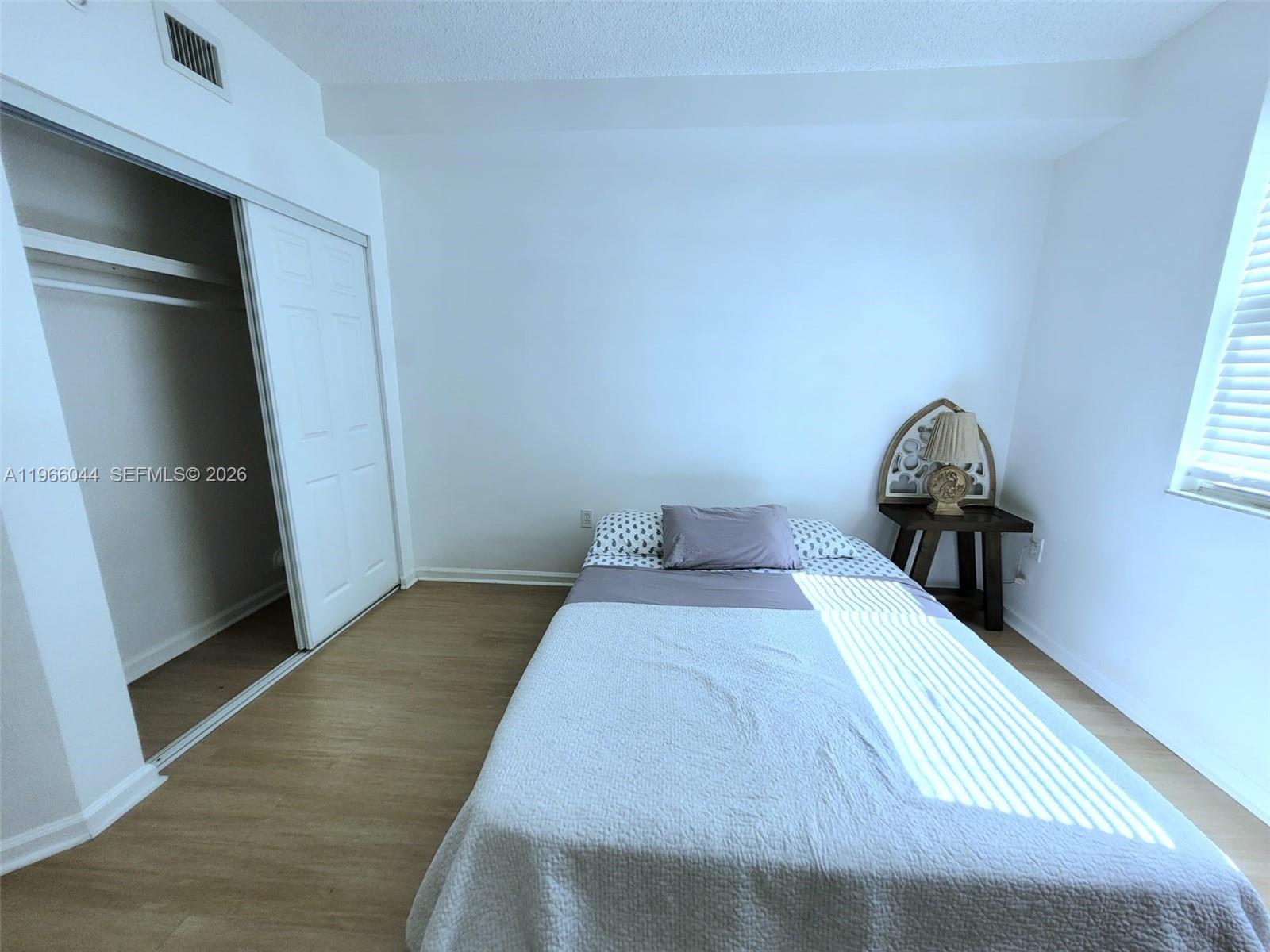 image Porto Bellagio Condo14