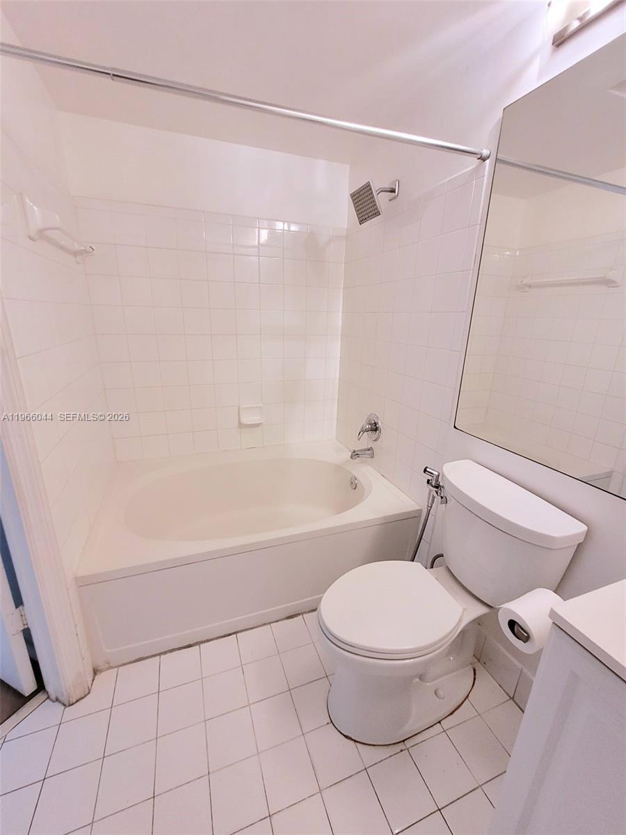 image Porto Bellagio Condo15