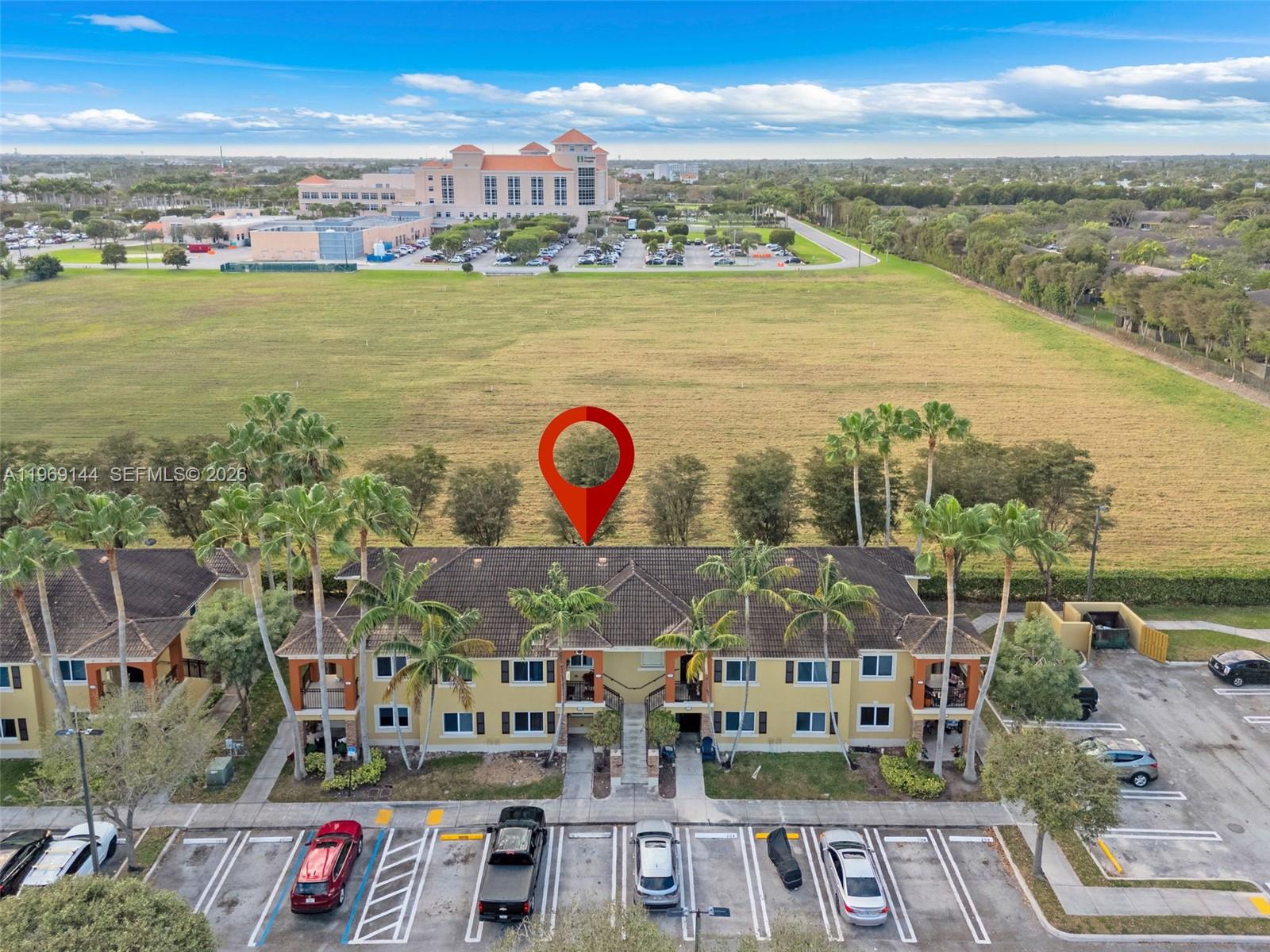 990 NE 33rd Ter #102