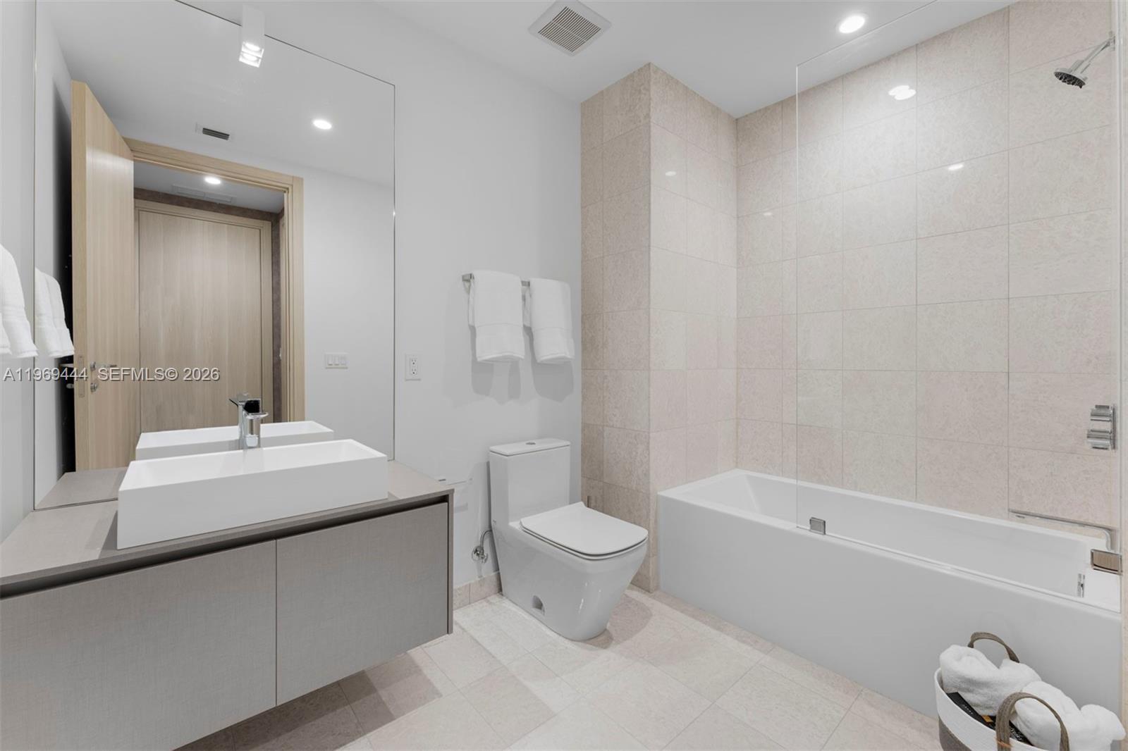 image Brickell Flatiron33