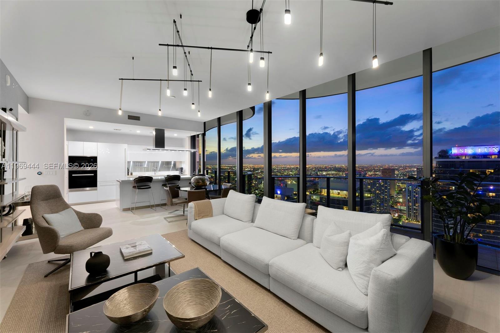 image Brickell Flatiron38