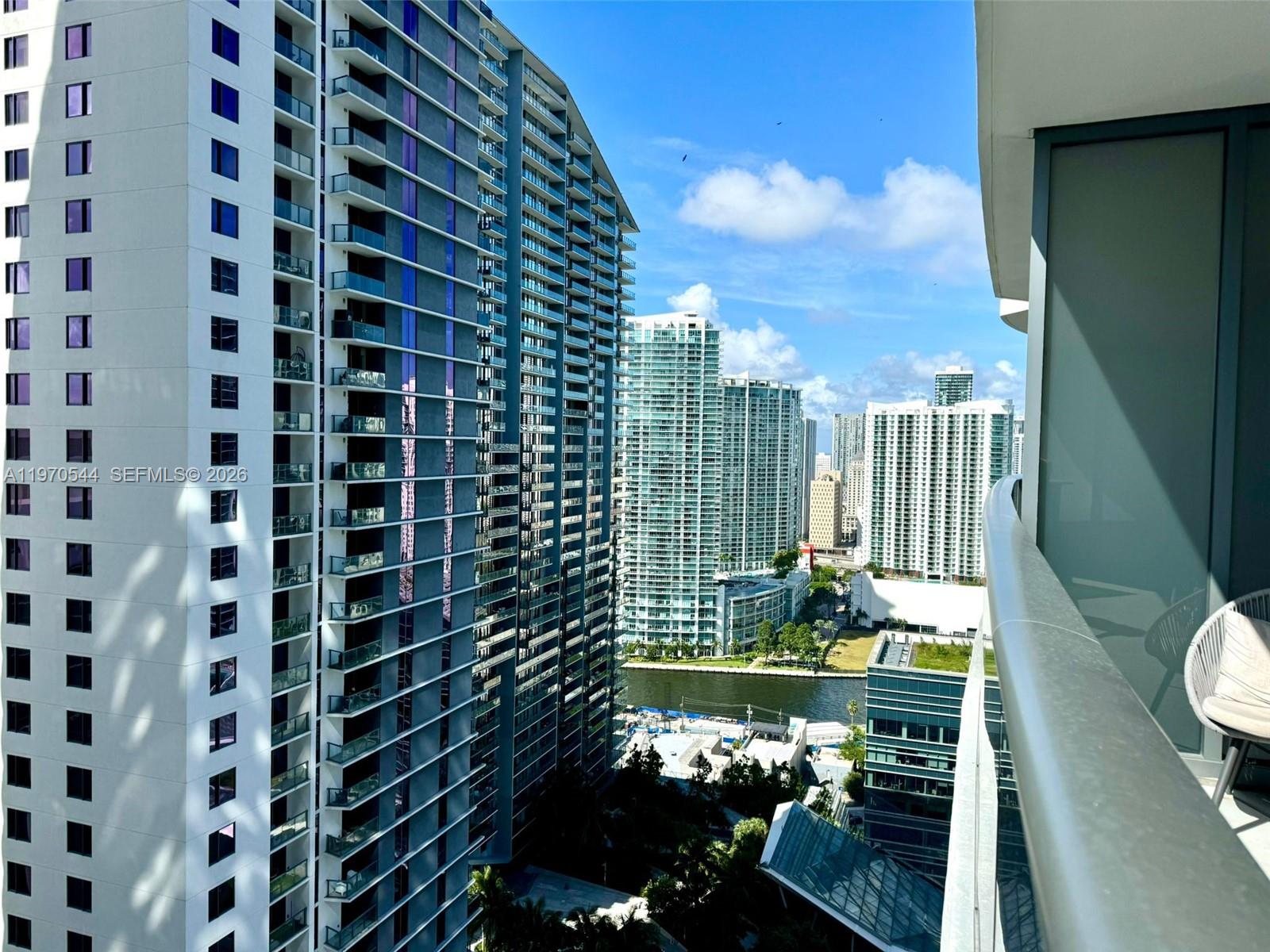image Brickell Heights East6