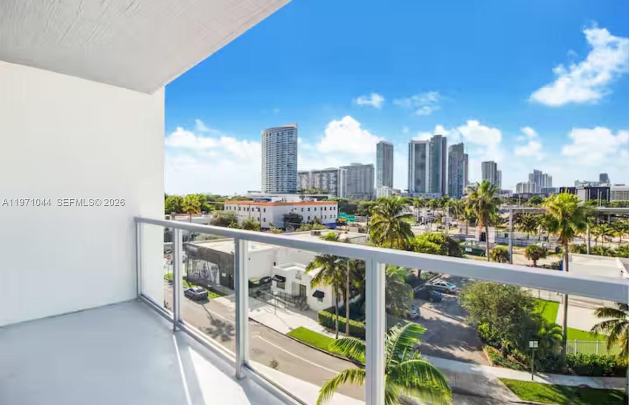 3900 Biscayne Blvd #S-402 Miami, FL 33137