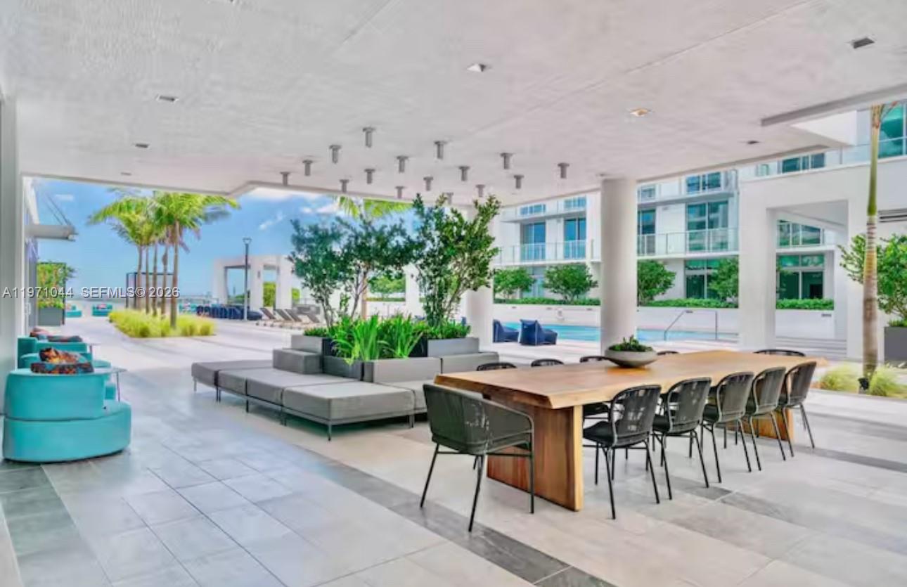 3900 Biscayne Blvd #S-402 Miami, FL 33137