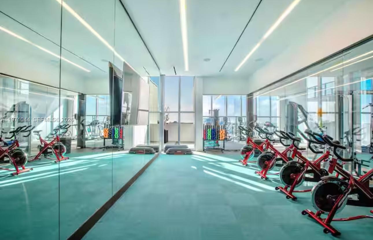 3900 Biscayne Blvd #S-402 Miami, FL 33137