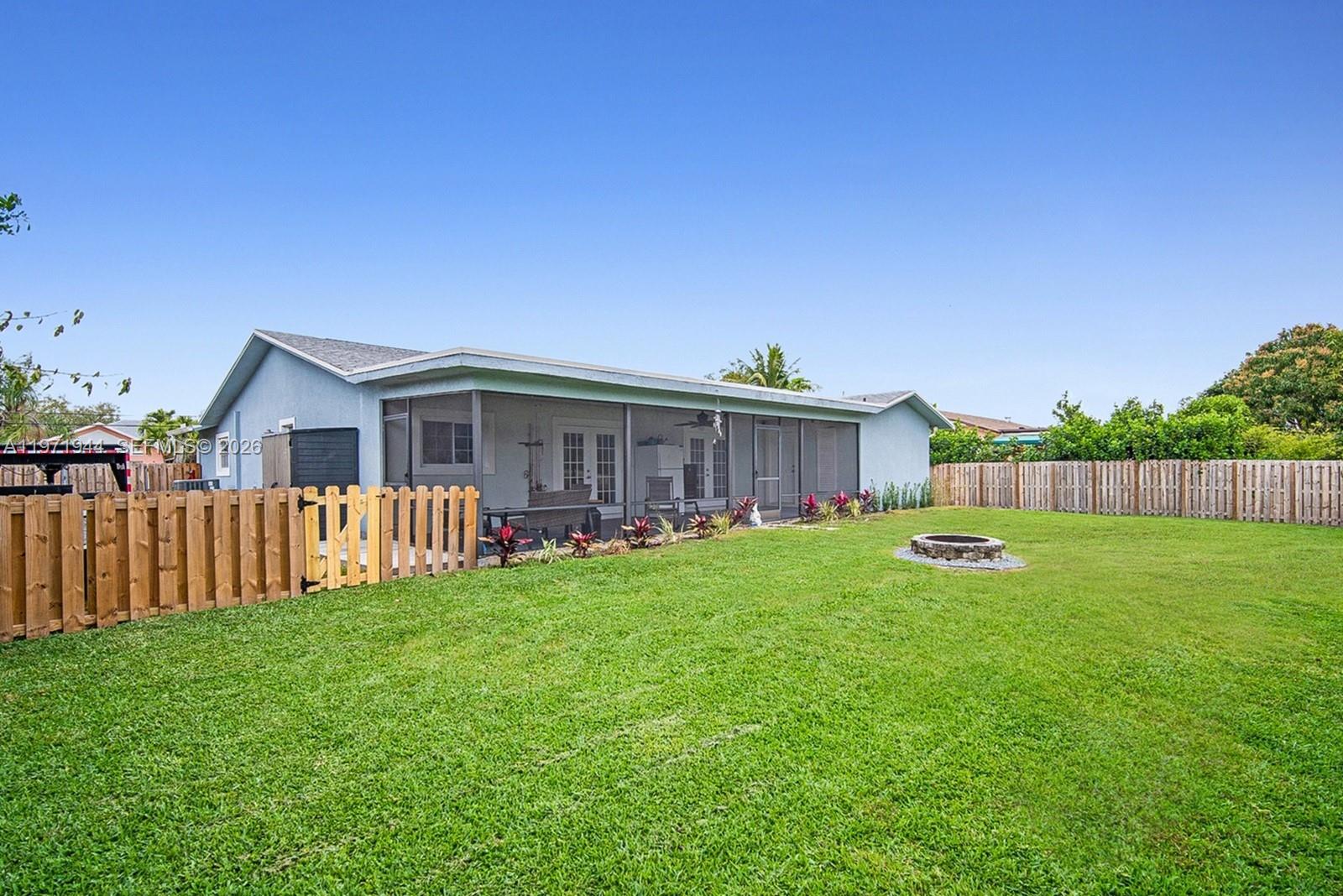 11280 NW 26th St Plantation, FL 33323