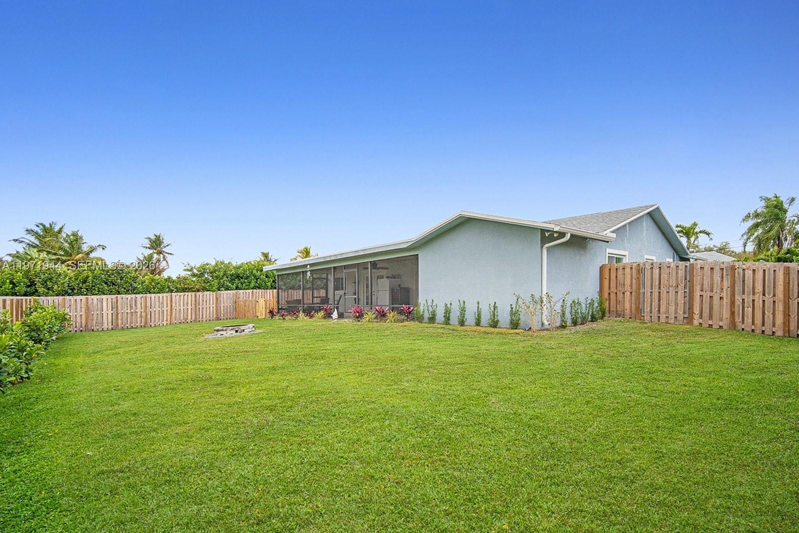 11280 NW 26th St Plantation, FL 33323