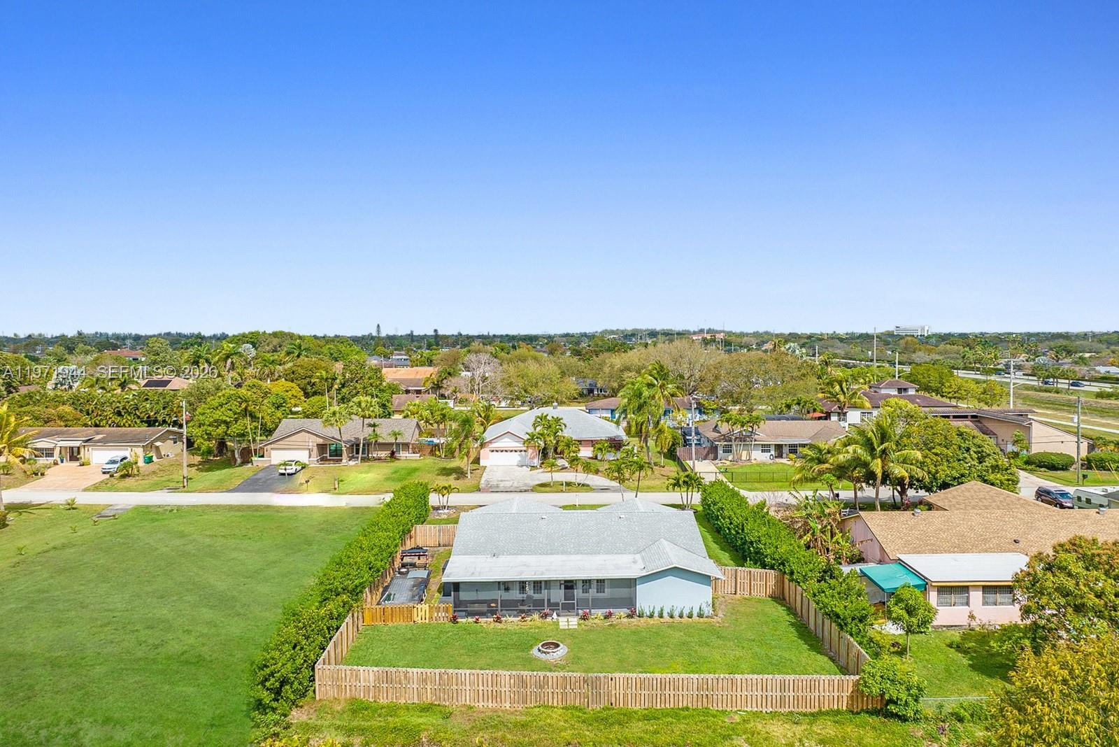 11280 NW 26th St Plantation, FL 33323