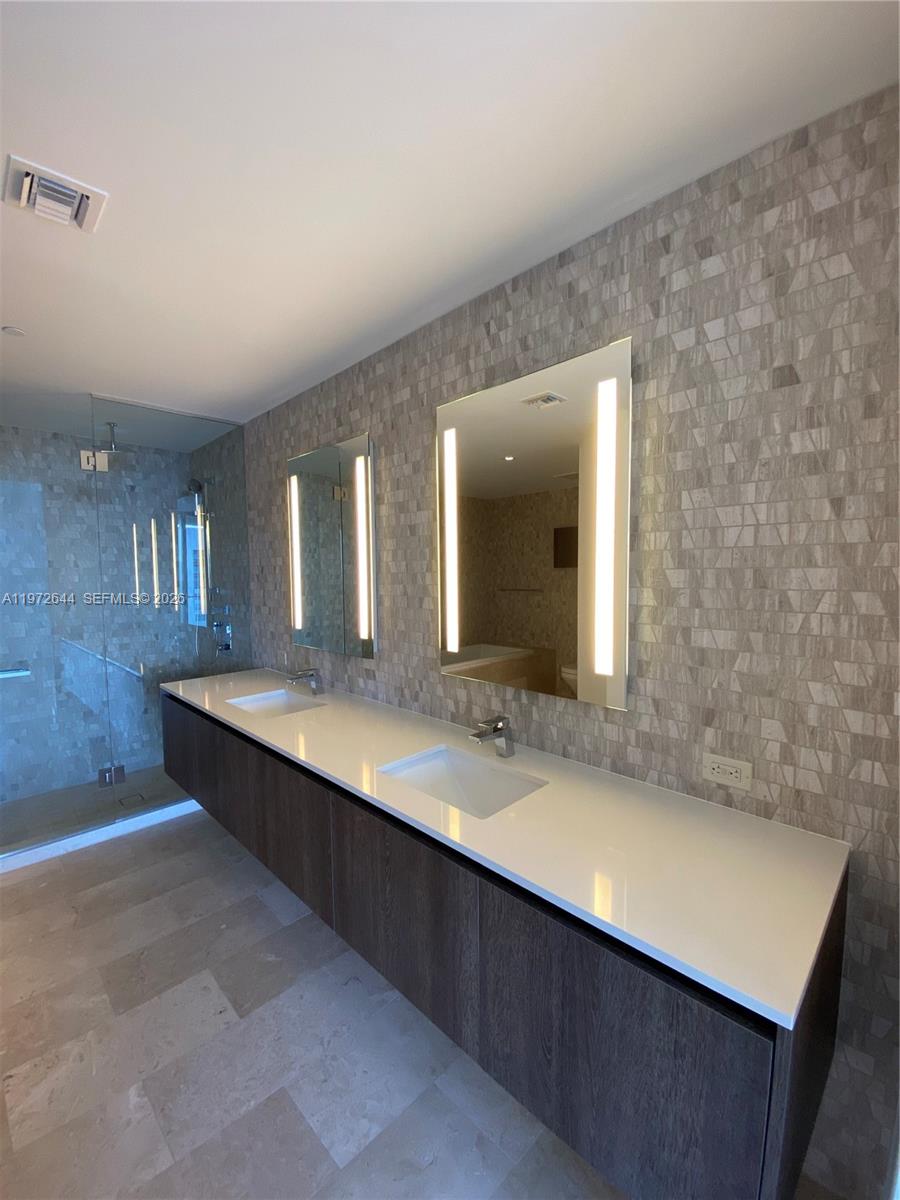 image Rise Brickell City Centre18