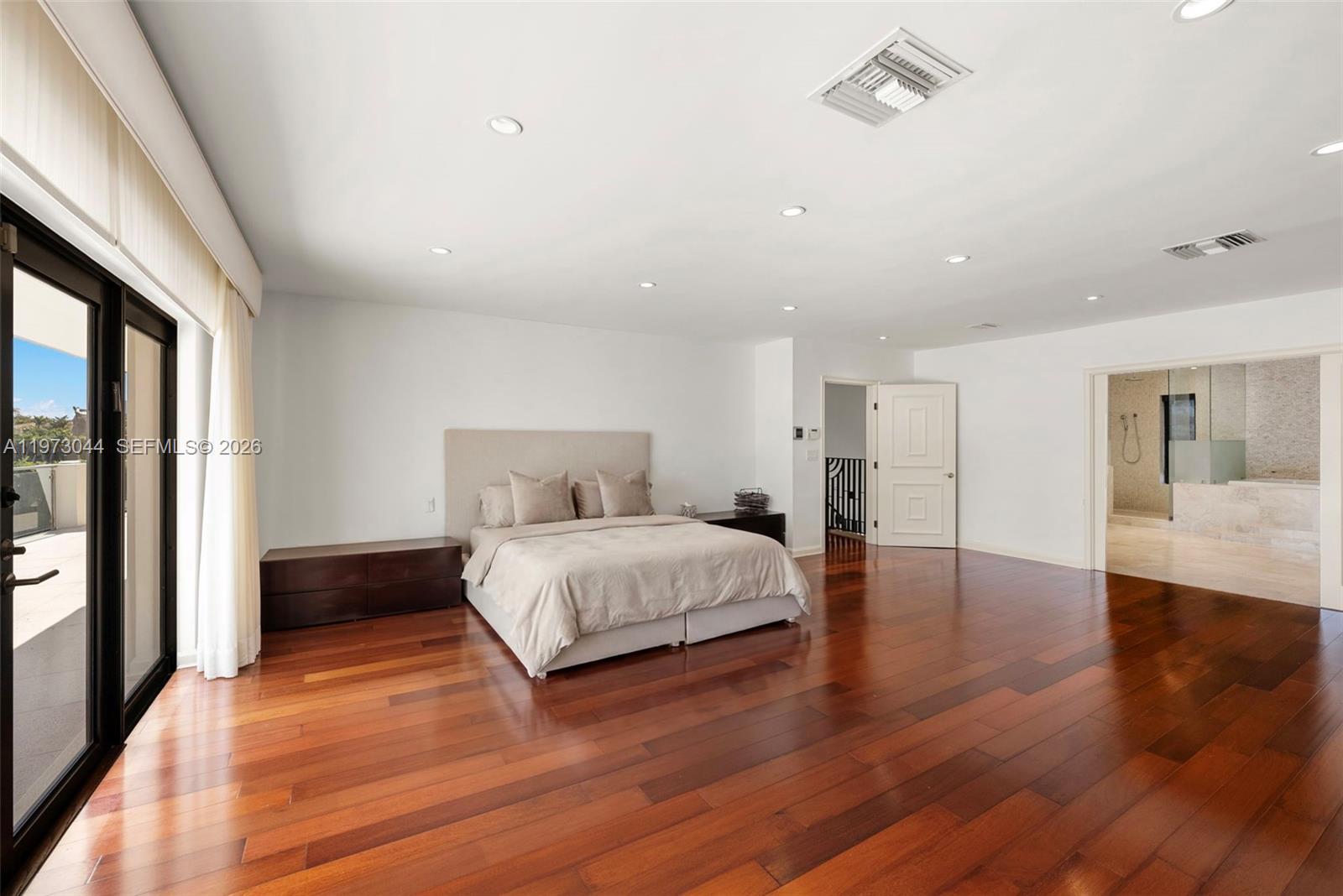 Undisclosed Address Hallandale Beach, FL 33009