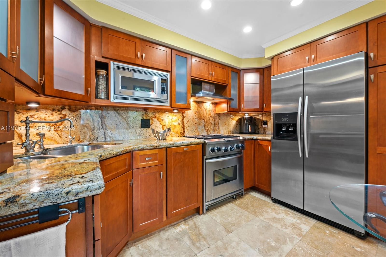 3820 Plaza St Miami, FL 33133