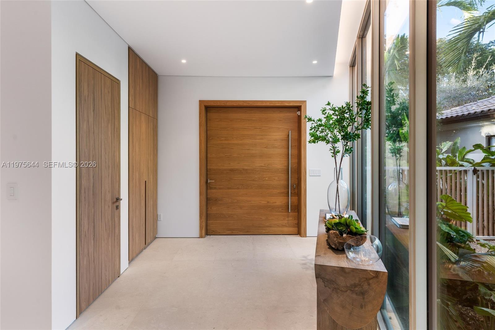 1616 Onaway Dr Miami, FL 33133