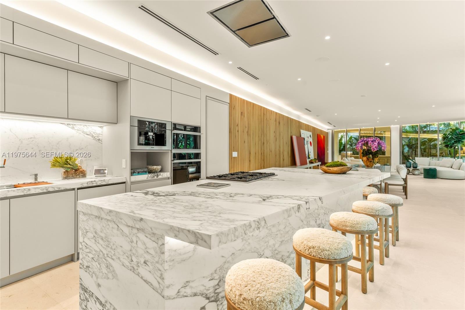 1616 Onaway Dr Miami, FL 33133