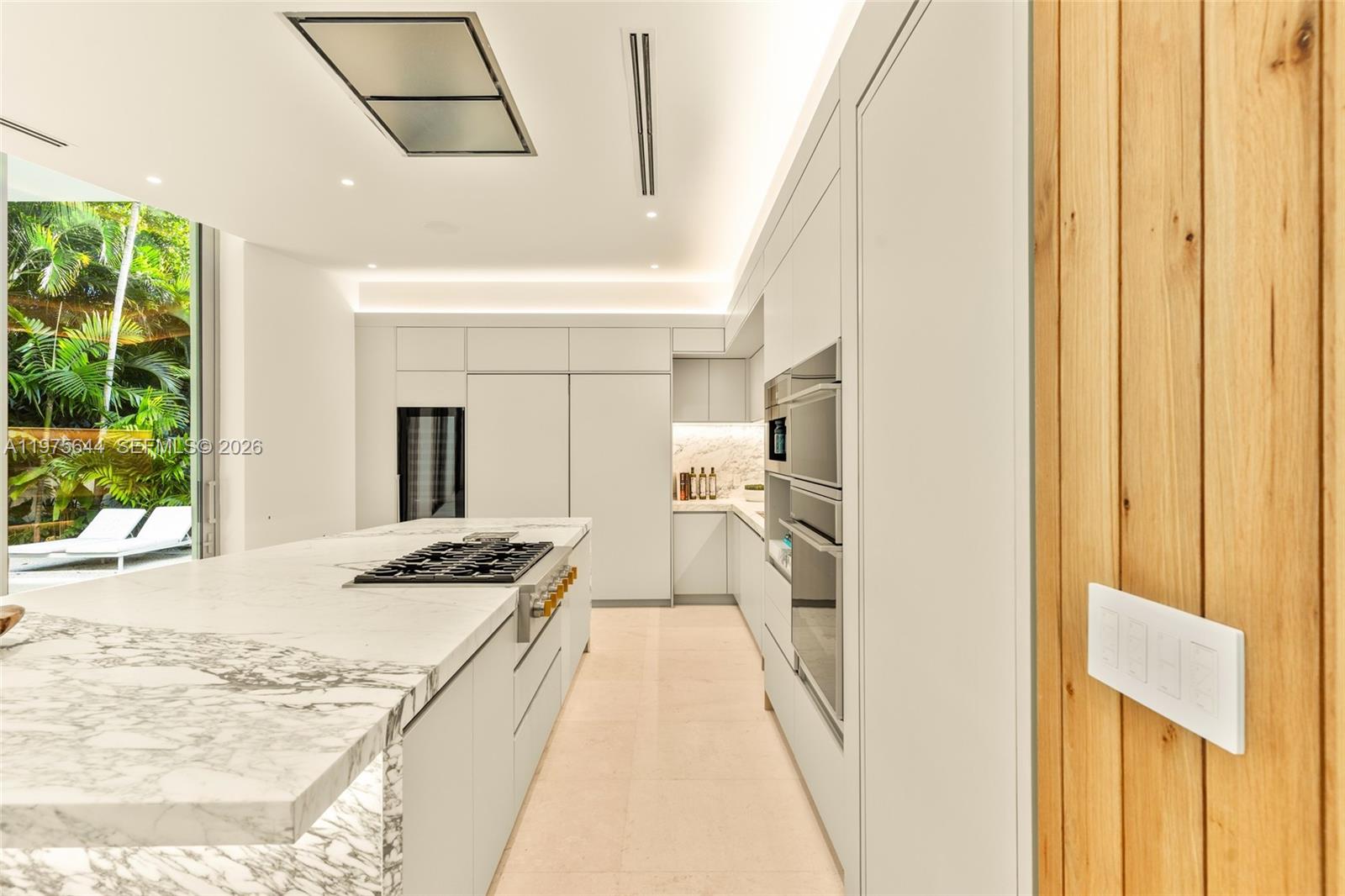 1616 Onaway Dr Miami, FL 33133