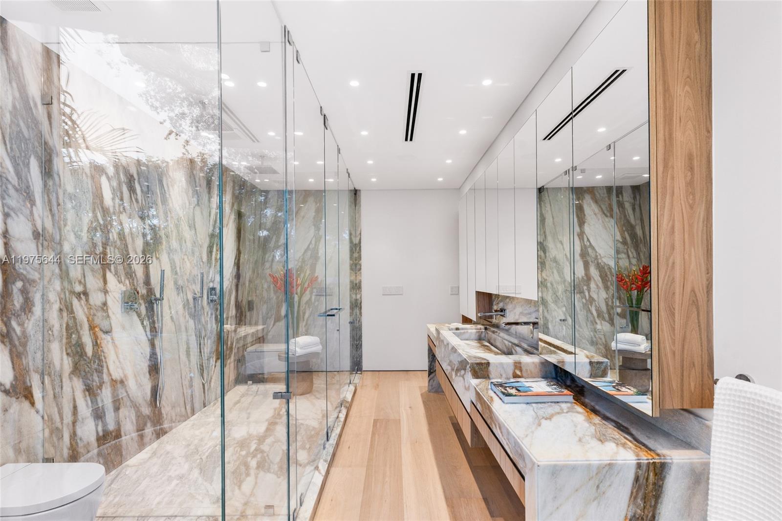 1616 Onaway Dr Miami, FL 33133