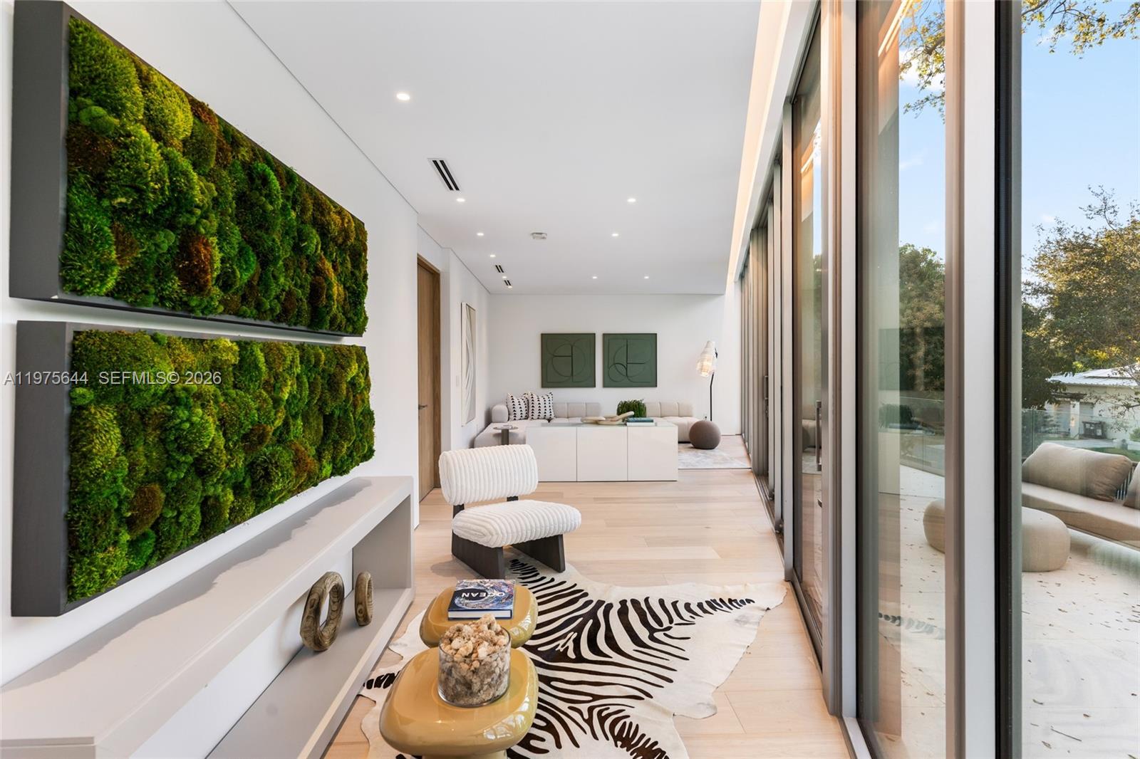 1616 Onaway Dr Miami, FL 33133