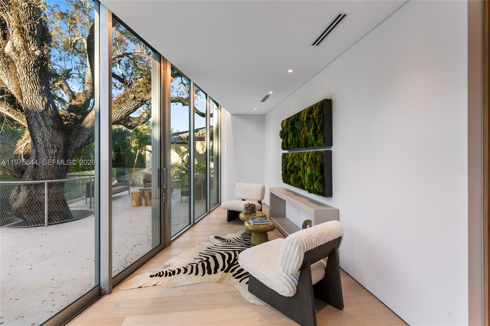 1616 Onaway Dr Miami, FL 33133