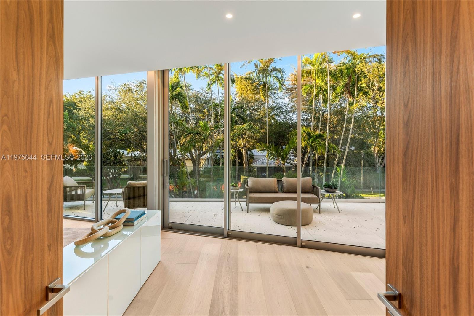 1616 Onaway Dr Miami, FL 33133