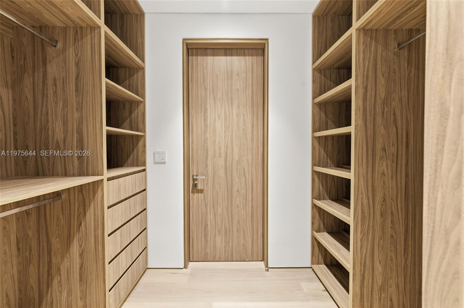 1616 Onaway Dr Miami, FL 33133