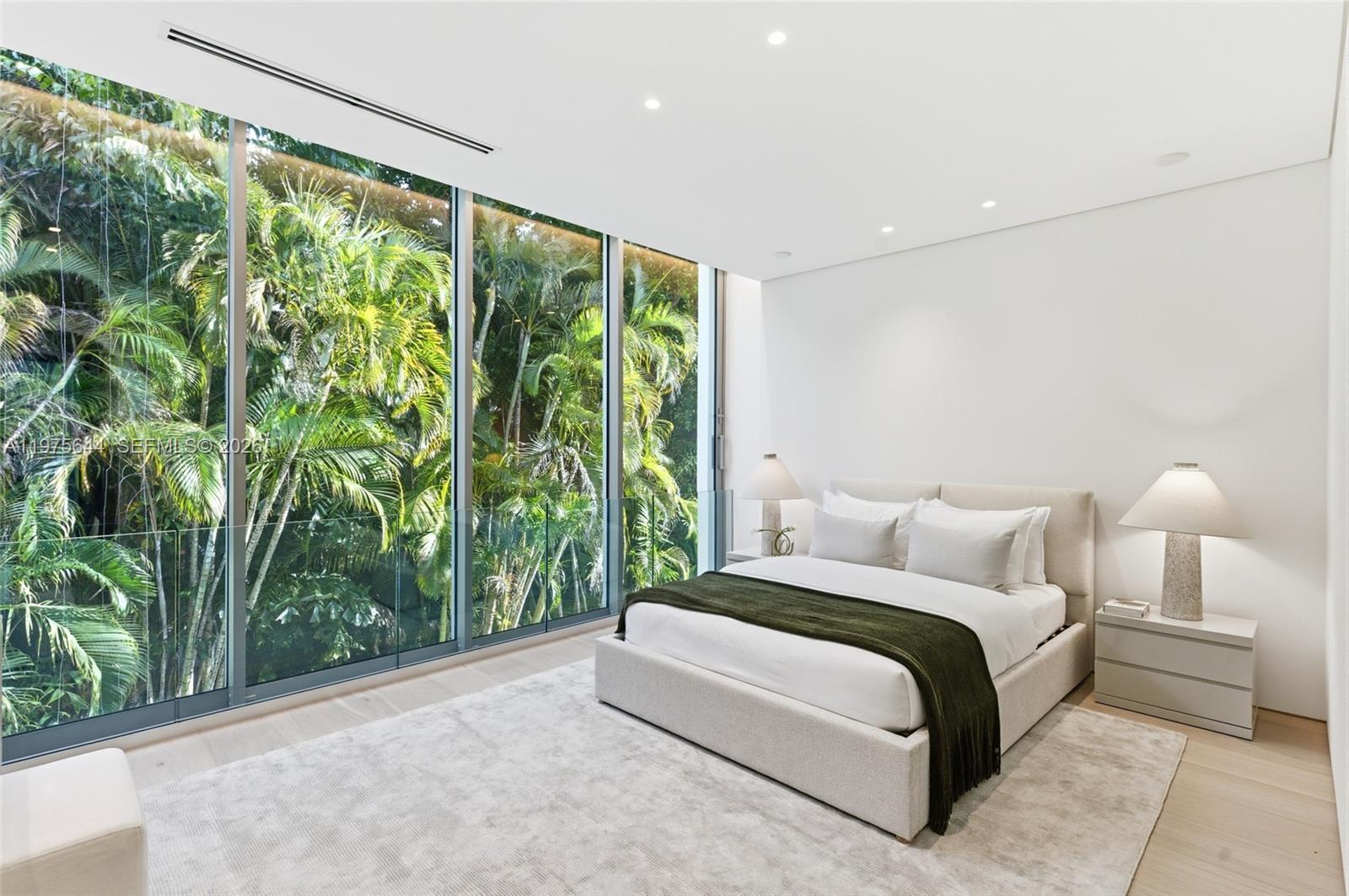 1616 Onaway Dr Miami, FL 33133