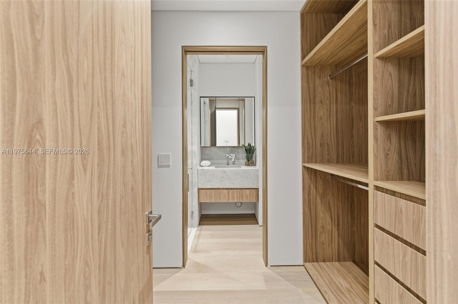 1616 Onaway Dr Miami, FL 33133