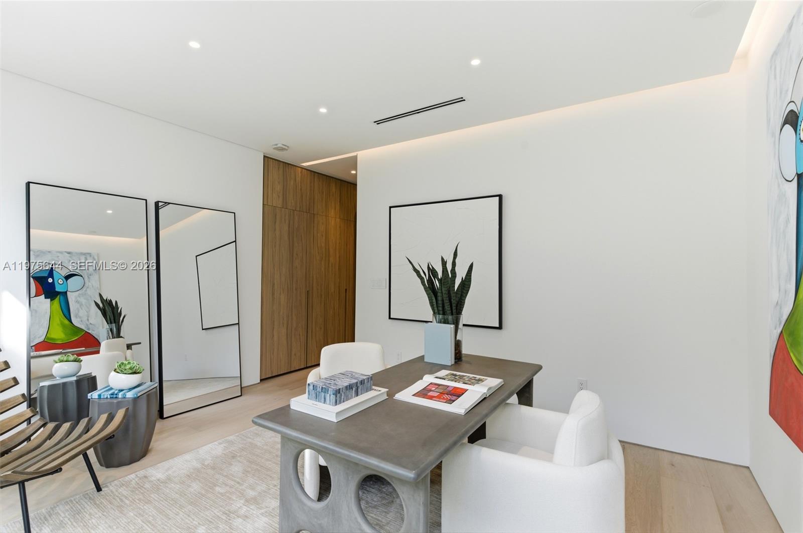 1616 Onaway Dr Miami, FL 33133