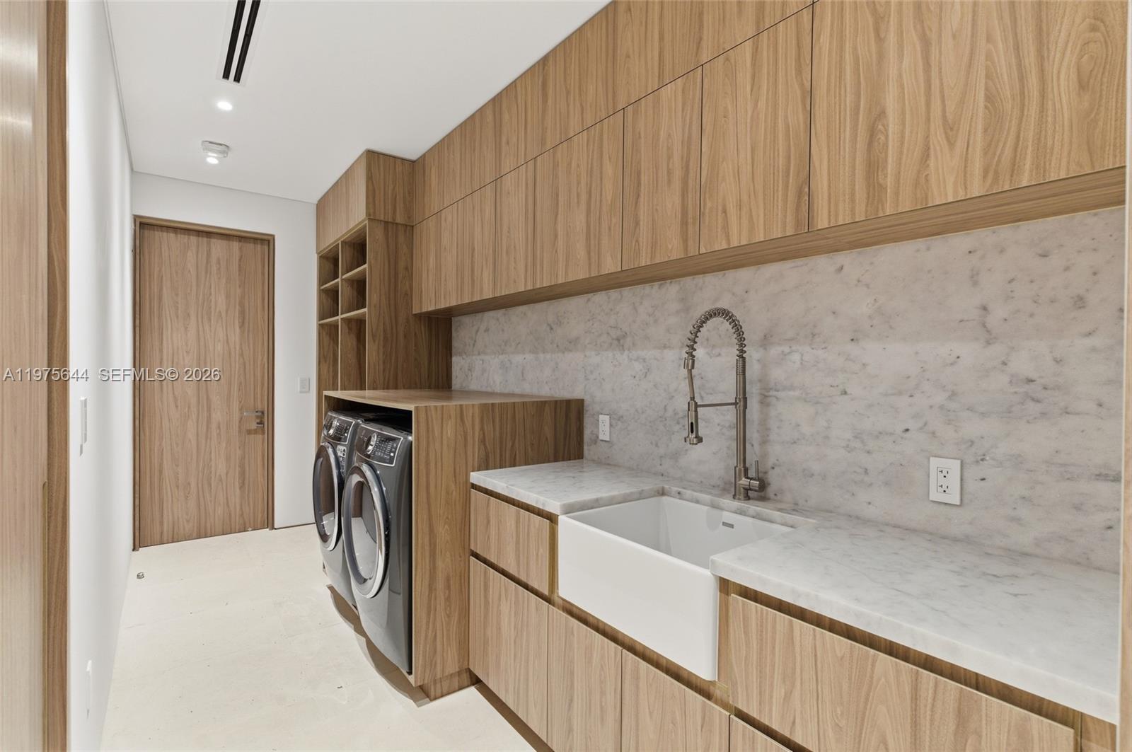 1616 Onaway Dr Miami, FL 33133