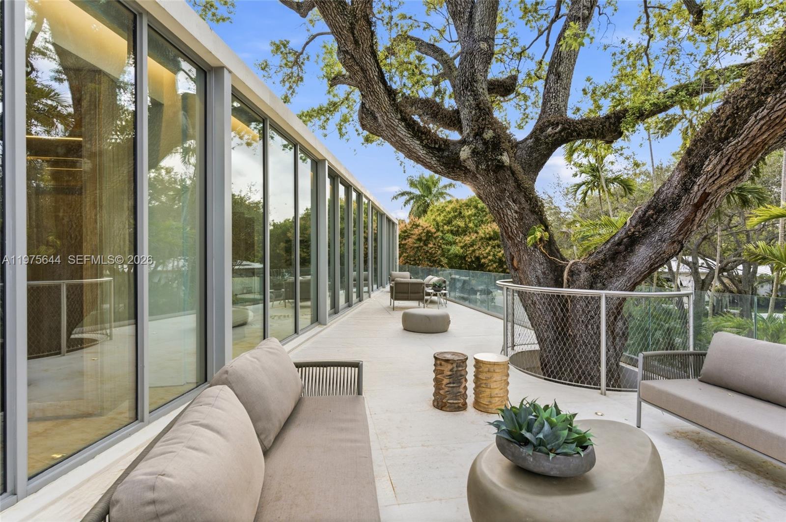 1616 Onaway Dr Miami, FL 33133