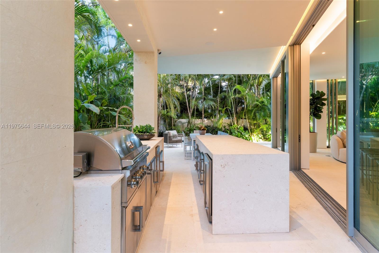 1616 Onaway Dr Miami, FL 33133