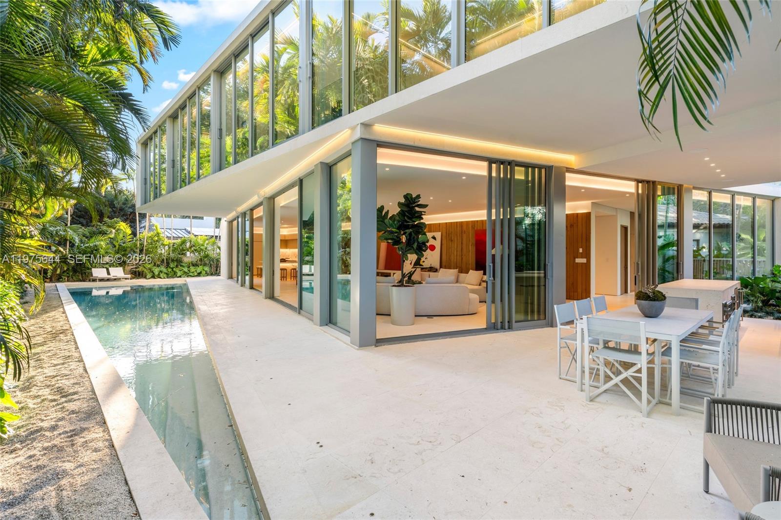 1616 Onaway Dr Miami, FL 33133