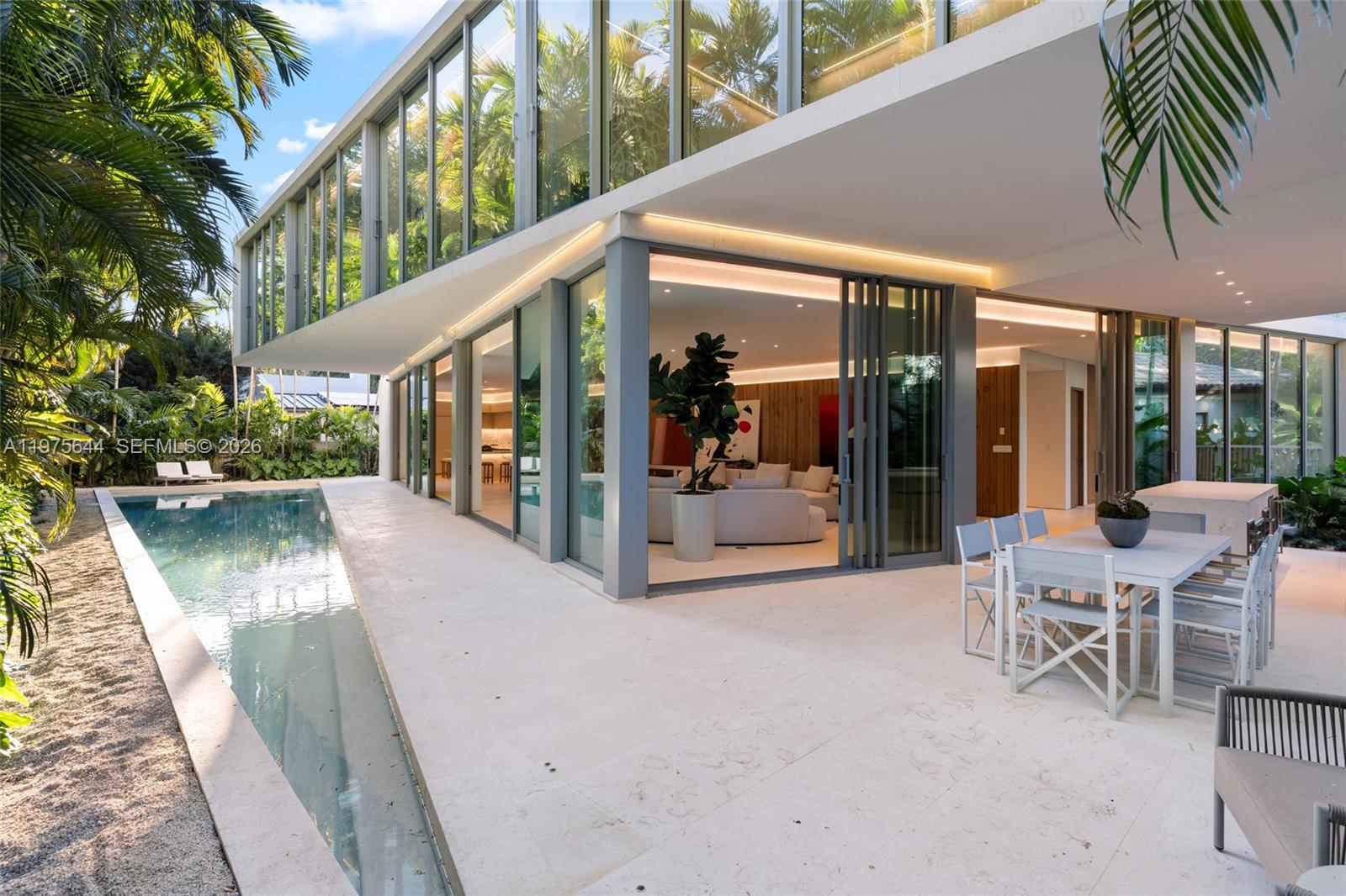 1616 Onaway Dr Miami, FL 33133