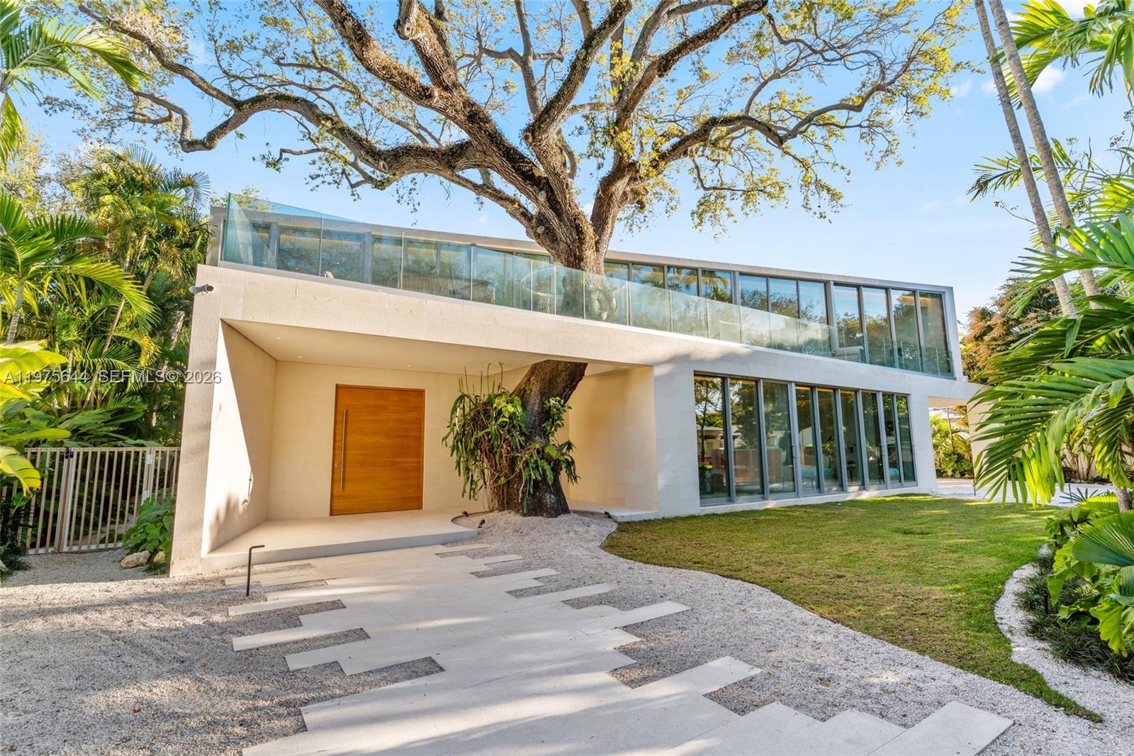 1616 Onaway Dr Miami, FL 33133