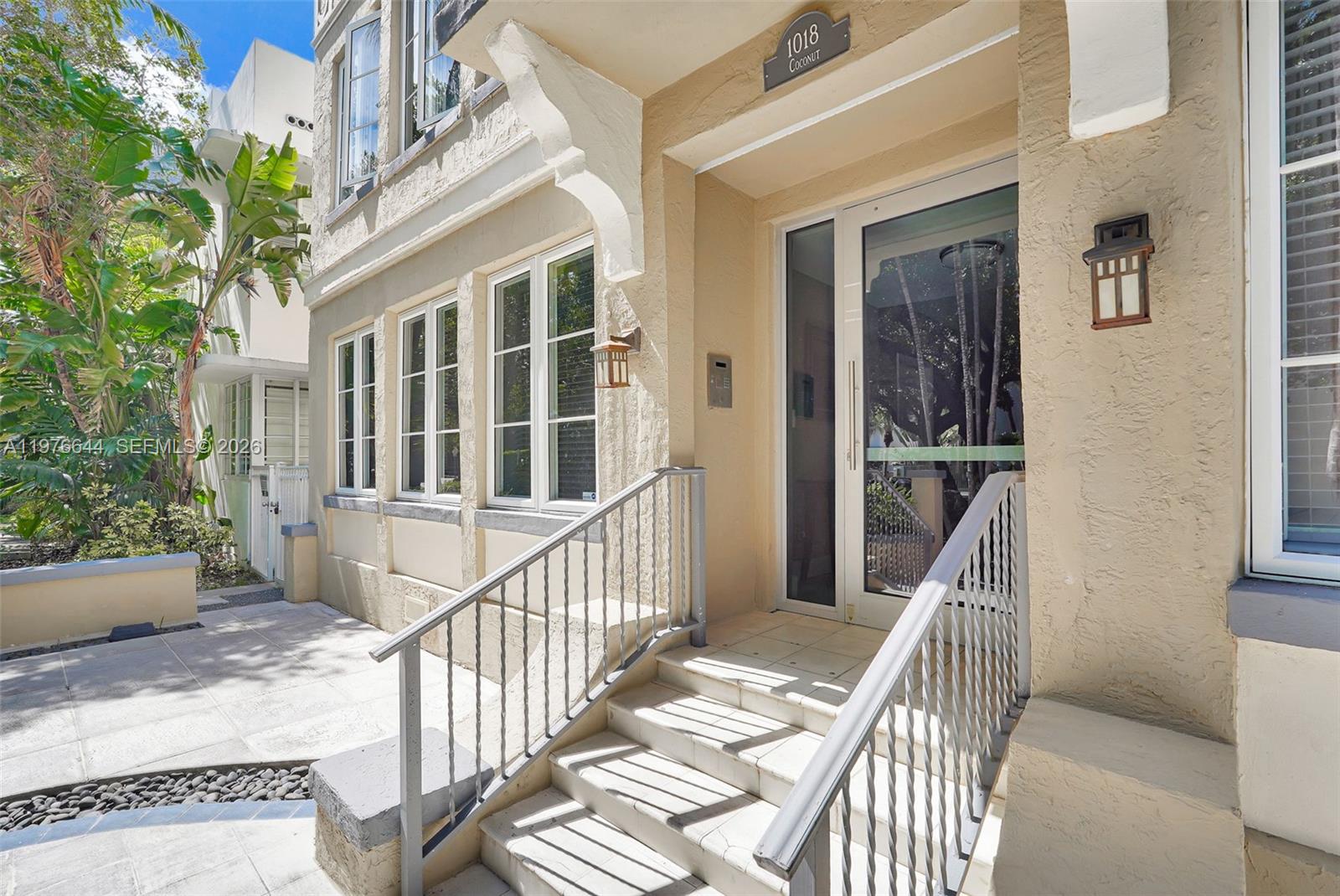 1018 Meridian Ave #1 Miami Beach, FL 33139