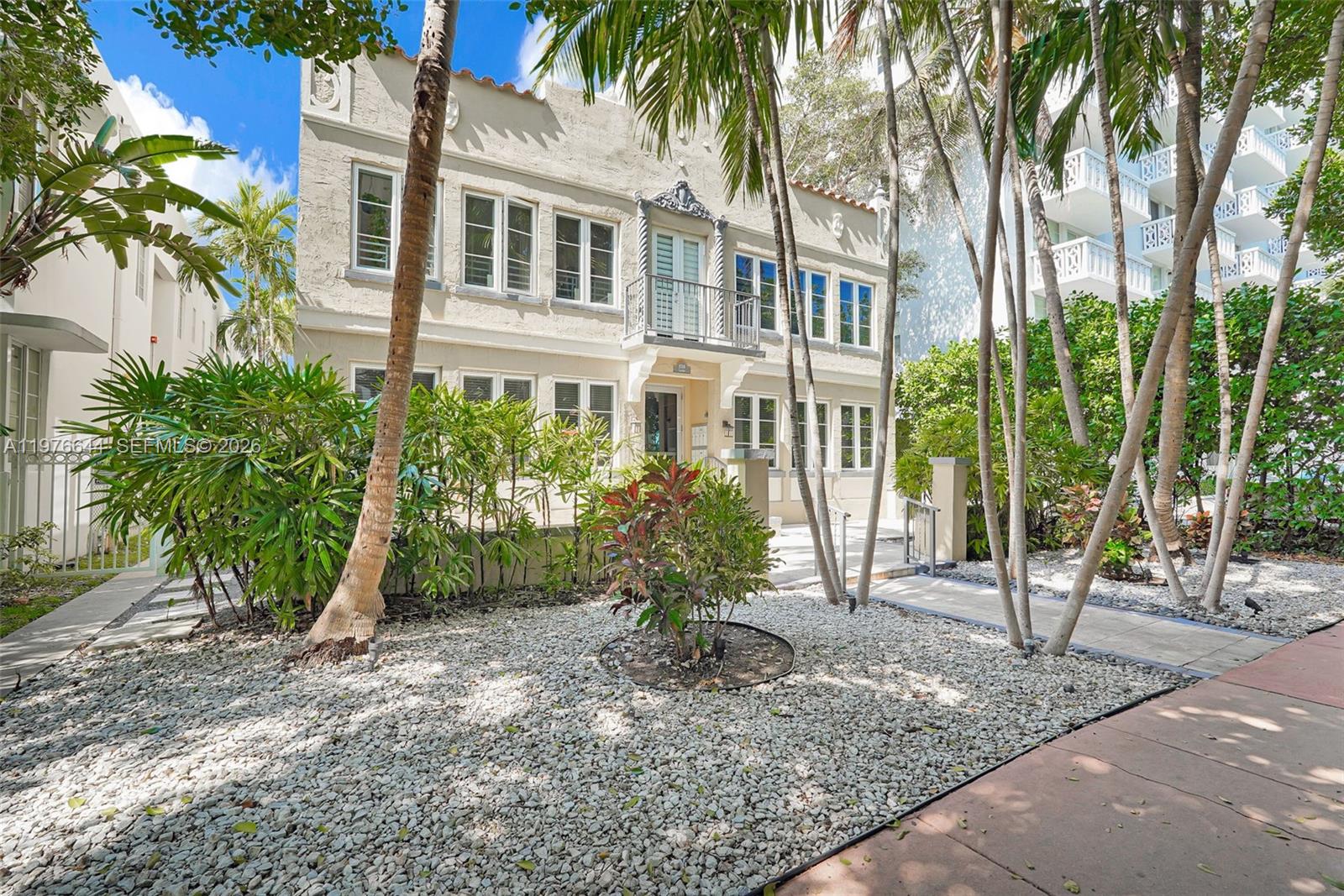 1018 Meridian Ave #1 Miami Beach, FL 33139