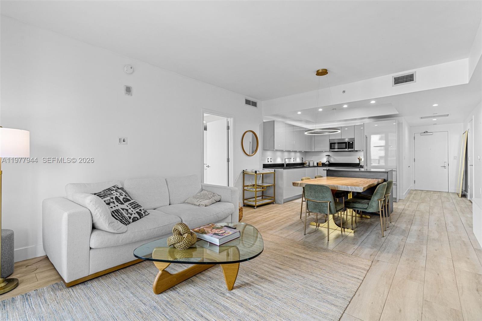 image 1010 Brickell8