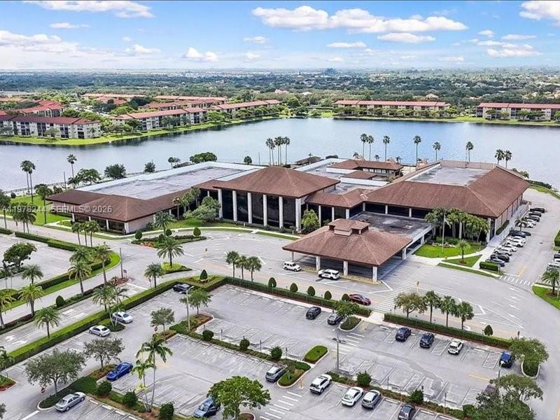 301 SW 135th Ave #108C Pembroke Pines, FL 33027