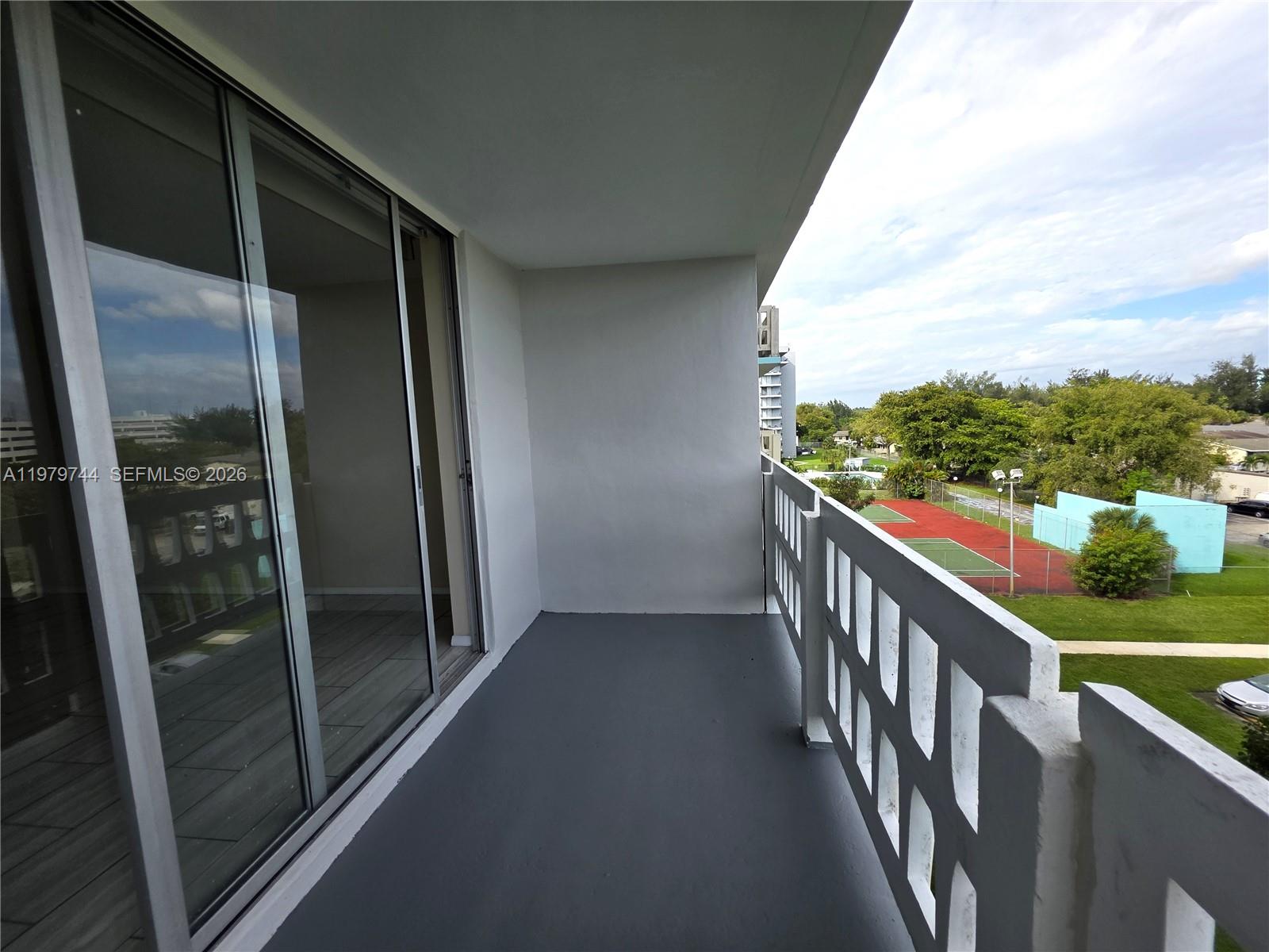 15600 NW 7th Ave #511 Miami, FL 33169