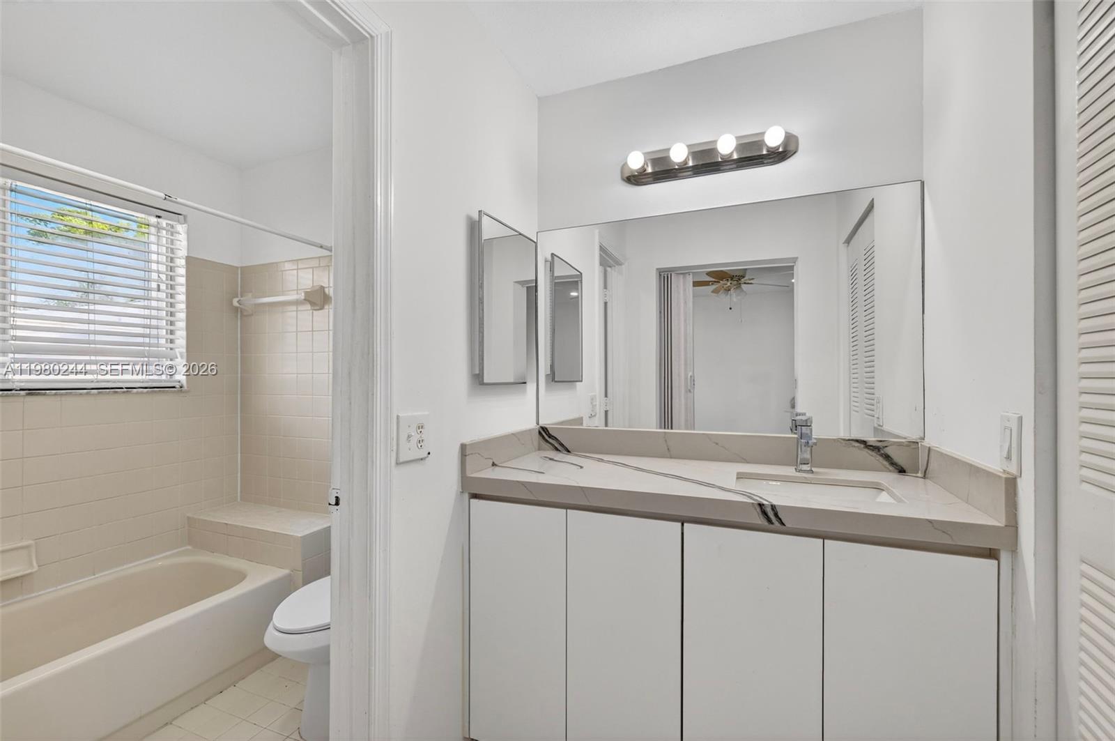 5843 Woodlands Blvd Tamarac, FL 33319