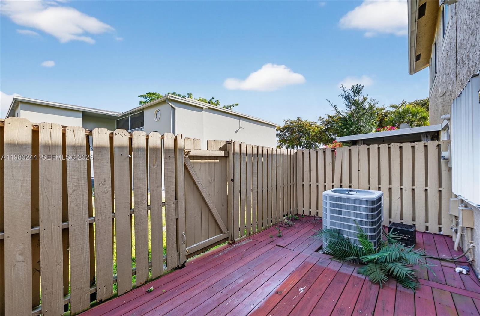 5843 Woodlands Blvd Tamarac, FL 33319