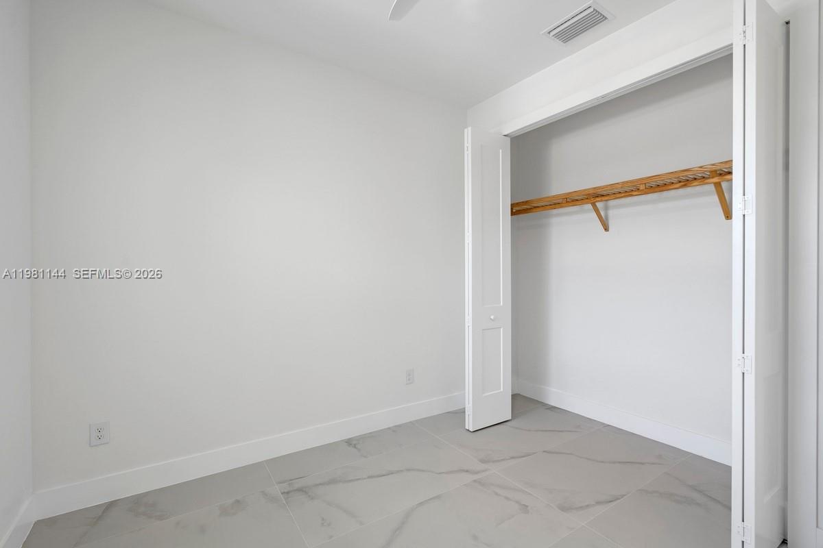 1105 SE 38th St Cape Coral, FL 33904