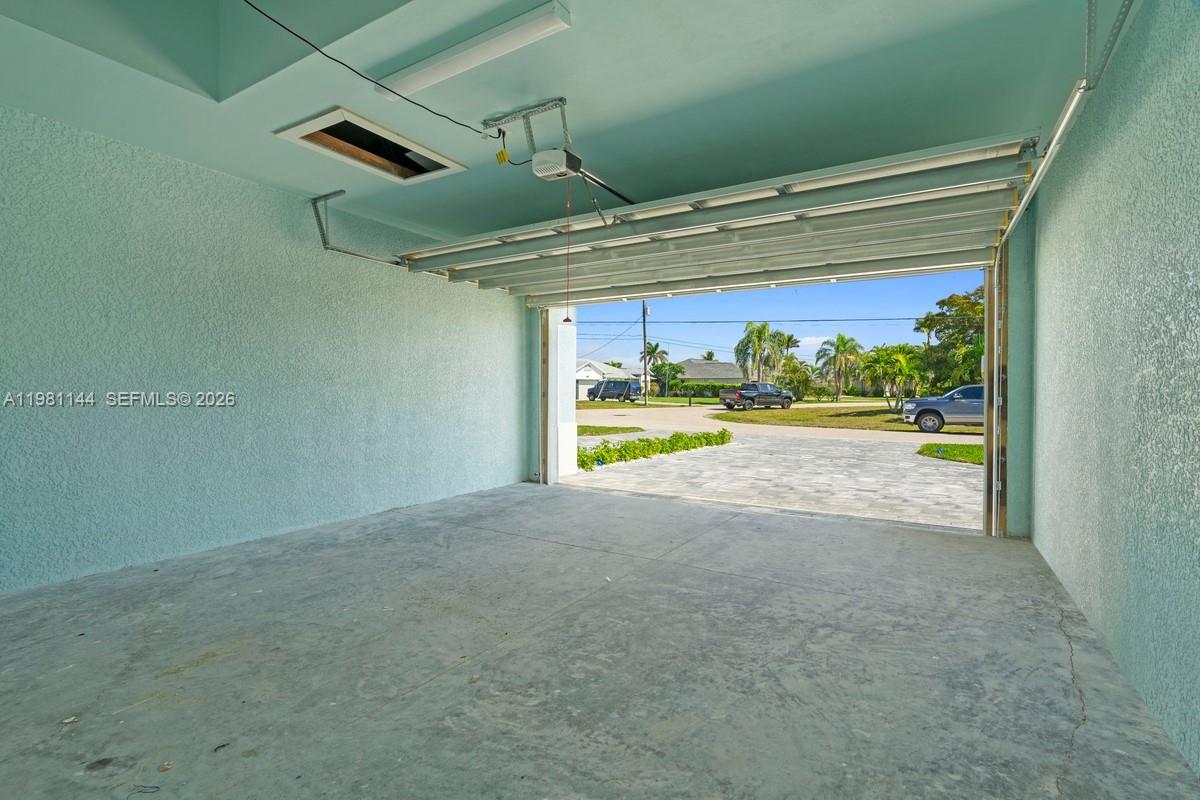 1105 SE 38th St Cape Coral, FL 33904