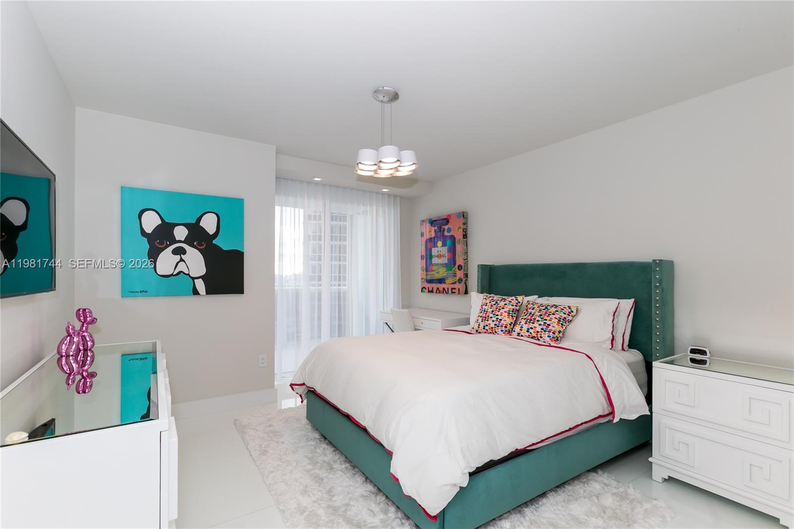 image Beach Club 213