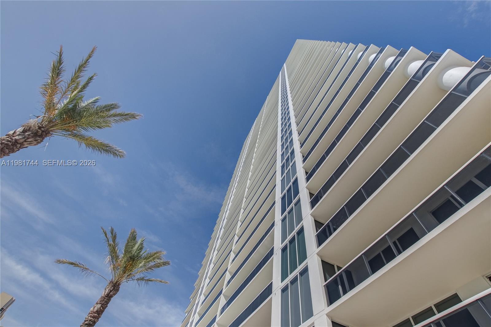 image Beach Club 246